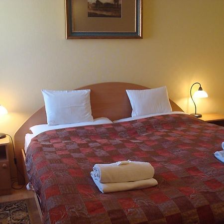 Hotel Arany Trofea 에게르 외부 사진